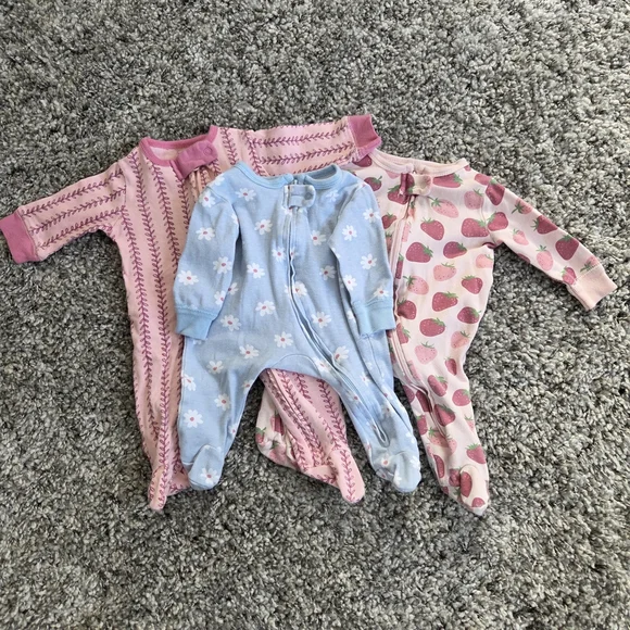 Baby Girl Pajama Bundle 0-3 Months Pink Blue Zip Up Flower, Cherry Strawberry - Picture 2 of 5